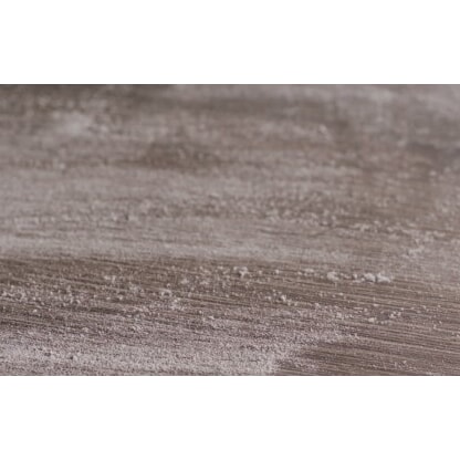 Hva gjør man om polishen pudrer eller flasser?