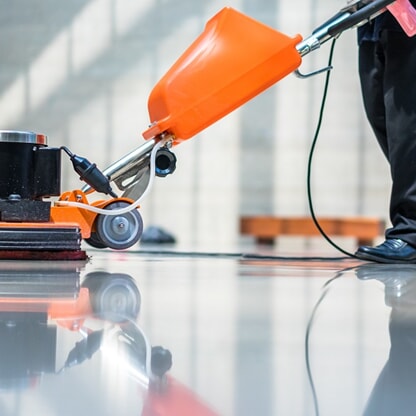 Slik legger du polish